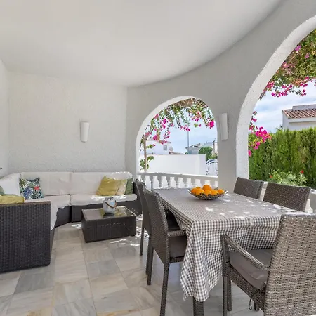 Modern With Great Location