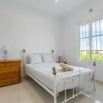 וילה Modern With Great Location *