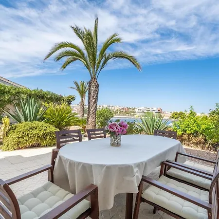 Modern With Great Location Villa *