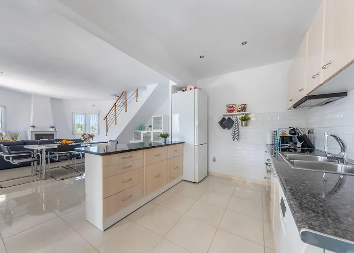 Modern With Great Location *