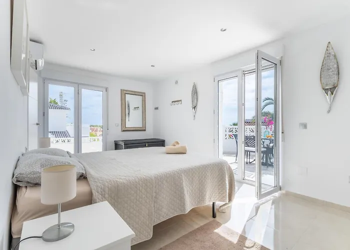 Villa Modern With Great Location *