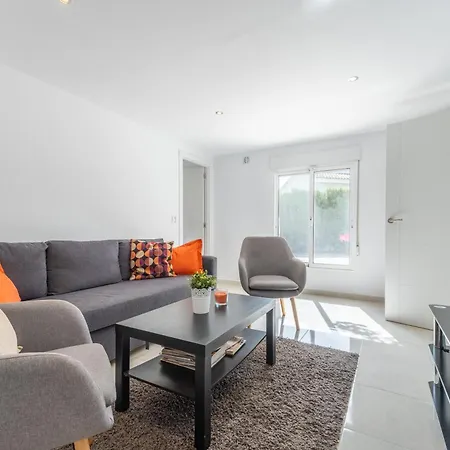Modern With Great Location