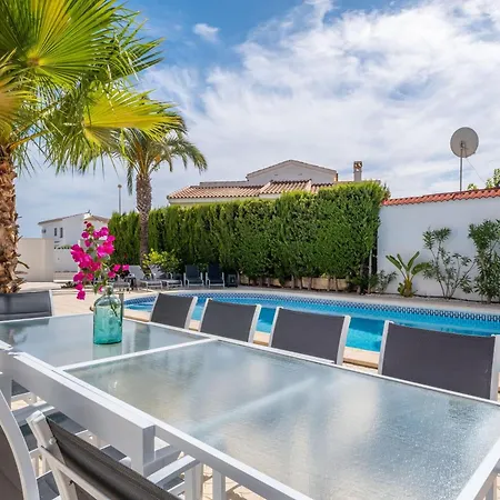 Modern With Great Location Villa
