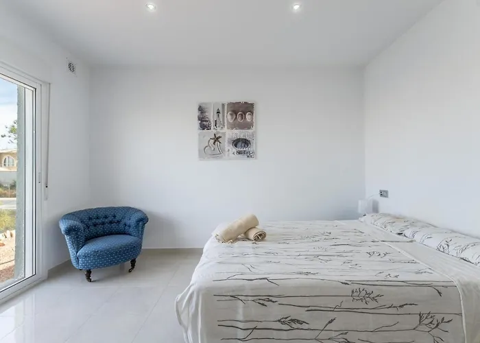 Modern With Great Location *