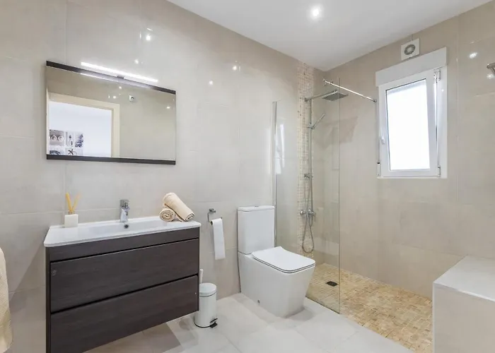 Modern With Great Location Вилла Сьюдад-Кесада