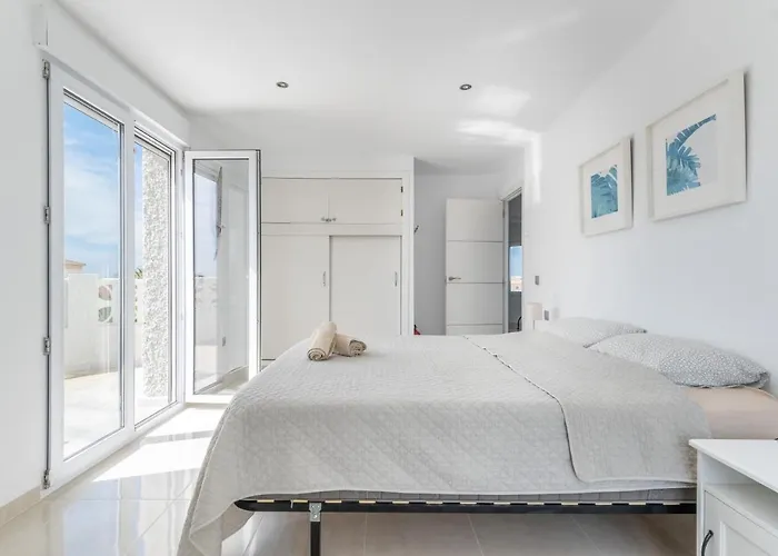 Modern With Great Location *